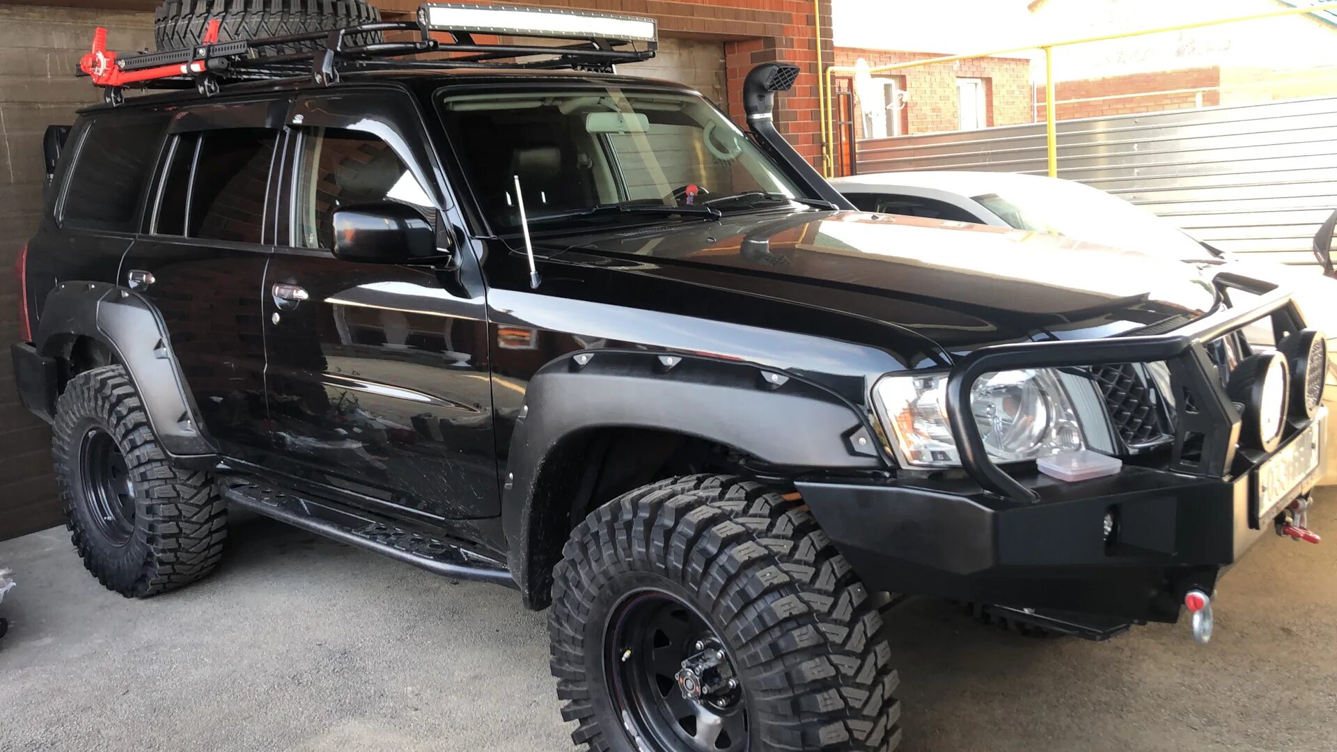 Ниссан патрол тюнинг фото Резать будешь по-любому": Говорили они мне! Maxxis TREPADOR 37/12,5 r17 - Nissan