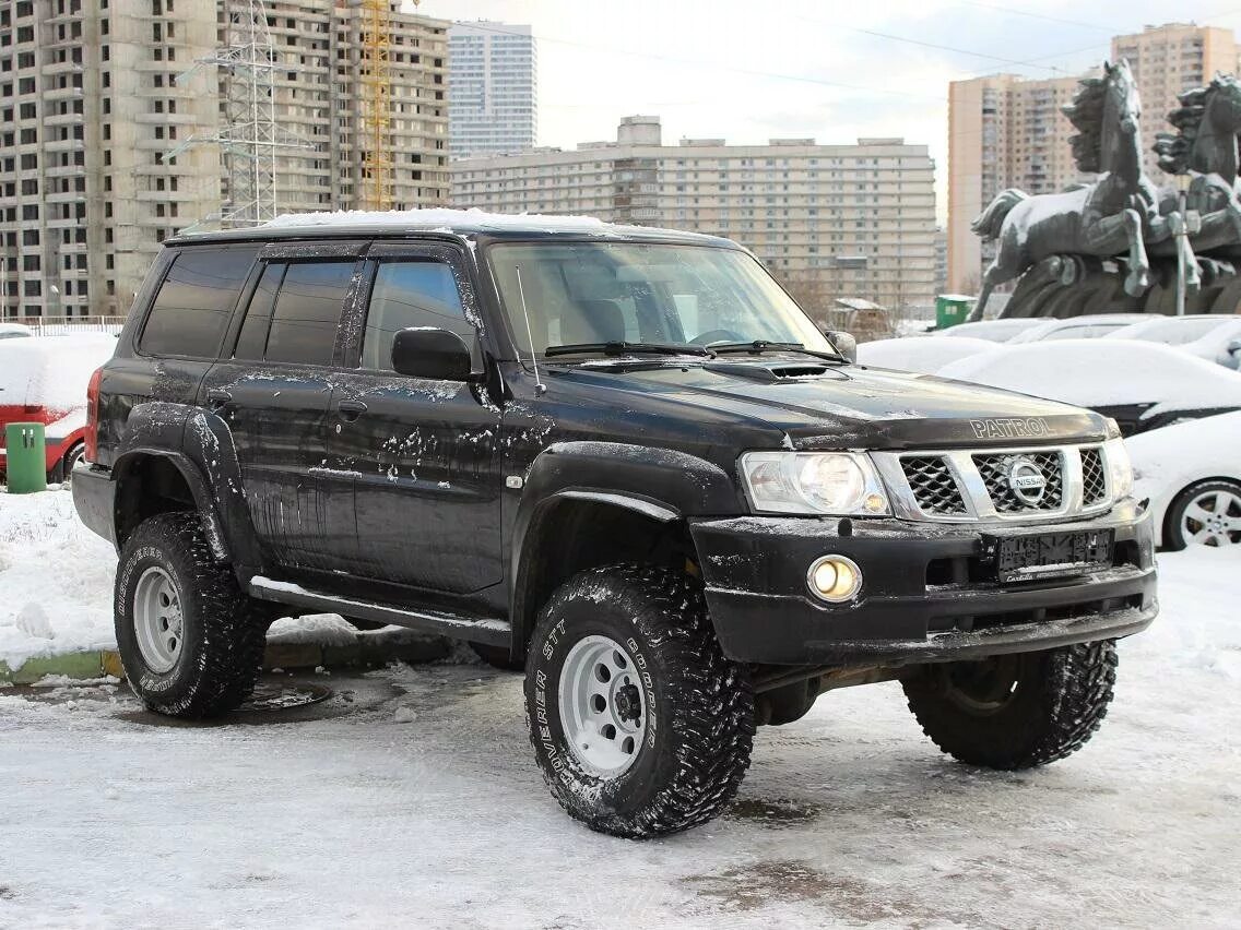 Ниссан патрол у61 фото Купить б/у Nissan Patrol V (Y61) Рестайлинг 3.0d MT (160 л.с.) 4WD дизель механи