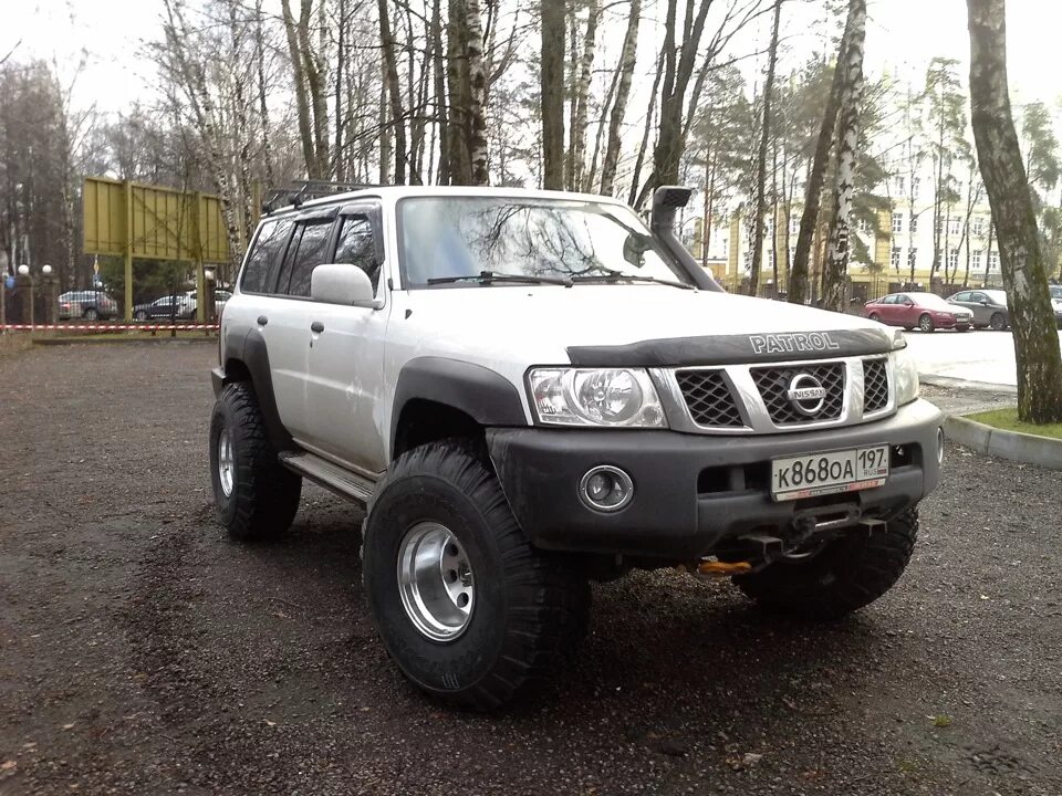 Ниссан патрол у61 фото Как впихнуть невпихуемое? - DRIVE2