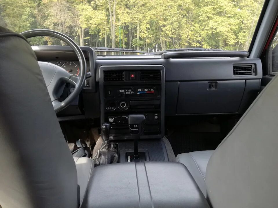 Ниссан патрол y60 тюнинг салона Чуть чуть доработан интерьер. - Nissan Patrol GR I (Y60), 4,2 л, 1995 года фотог