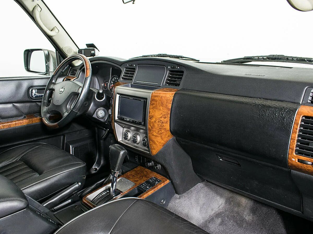 Ниссан патрол y60 тюнинг салона Перетяжка торпеды ниссан патрол y61 фото АвтоБаза.ру