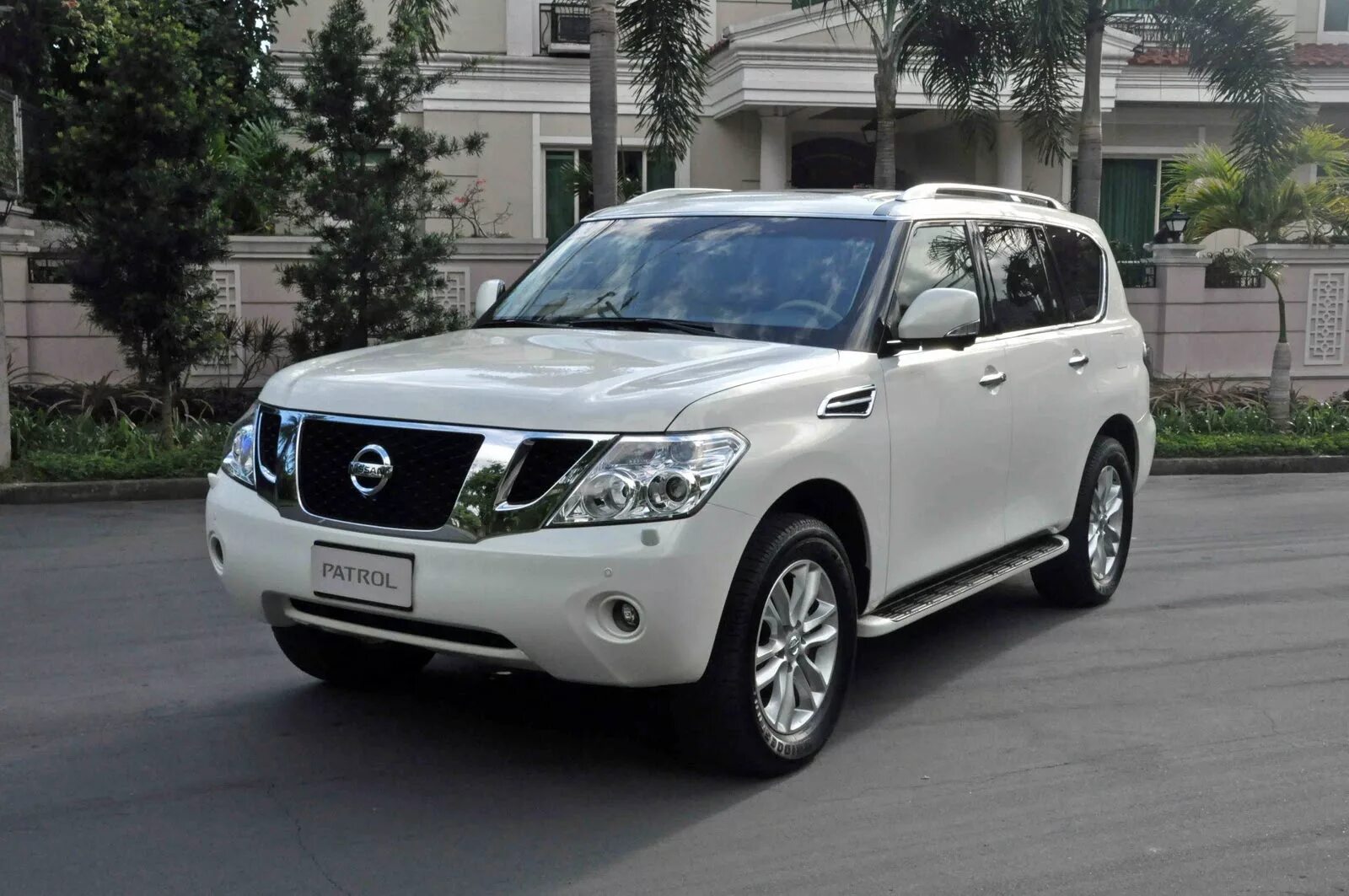 Ниссан патруль фото Патрол белый