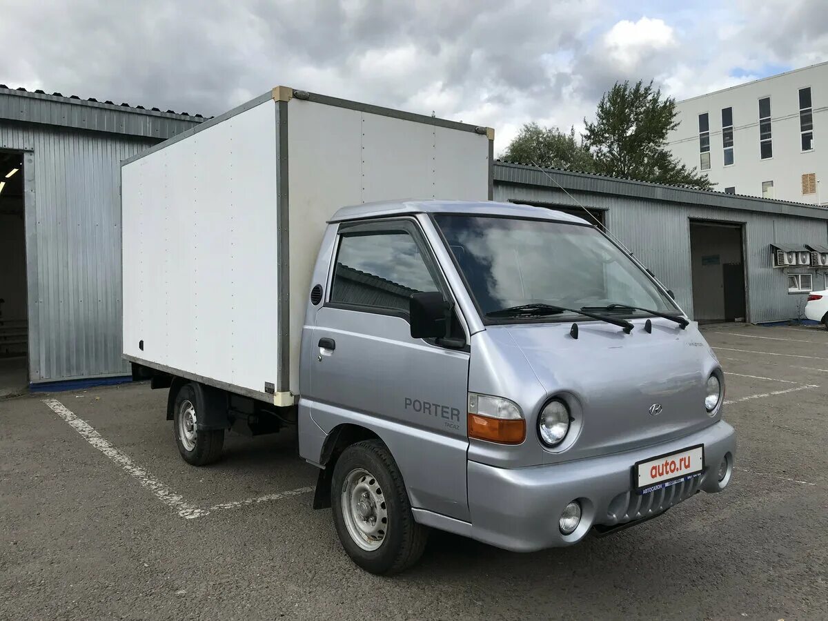 Ниссан портер фото Купить б/у Hyundai Porter дизель механика в Москве: серебристый цельнометалличес
