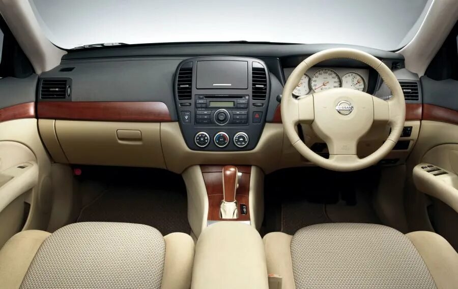 Ниссан праворукий фото Nissan Bluebird 2006 года выпуска. Фото 10. VERcity