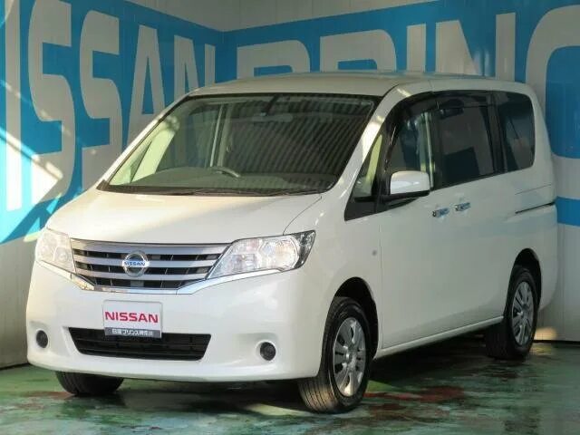 Ниссан правый руль модели фото Купить б/у Nissan Serena IV (C26) 2.0 CVT (147 л.с.) бензин вариатор в Новосибир