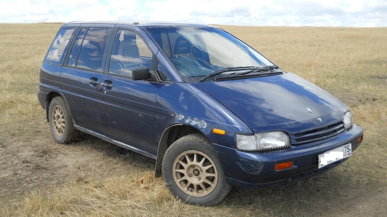 Ниссан прерия фото Nissan Prairie Mark II 2.0 бензиновый 1990 на DRIVE2