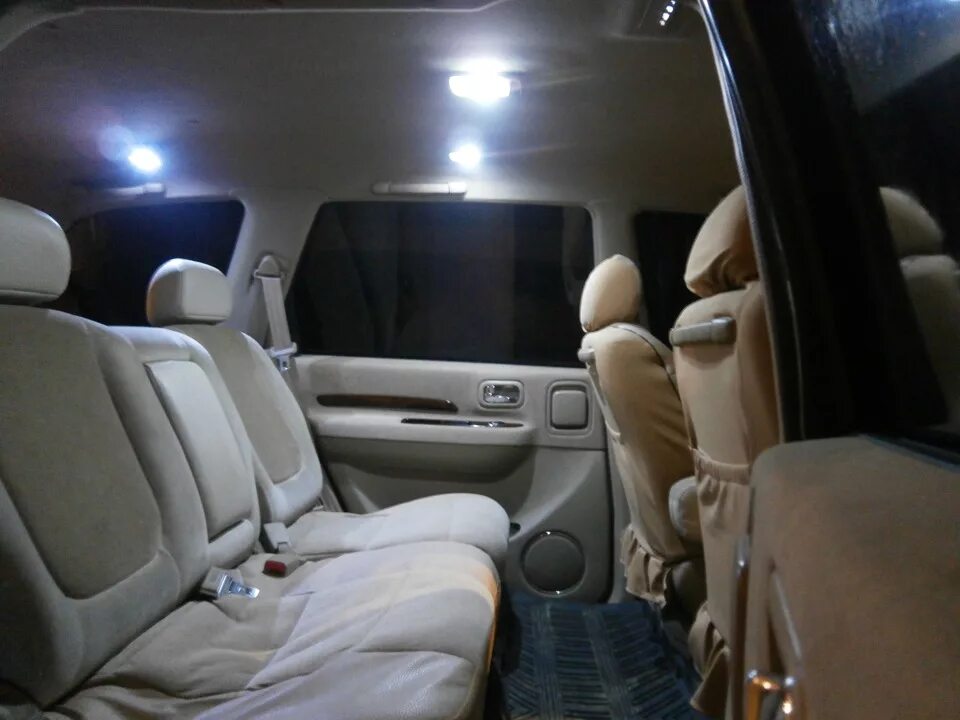 Ниссан пресаж фото салона Подсветка всего САЛОНА(включая двери, люстры, бардачки, а также в ногах) - Nissa