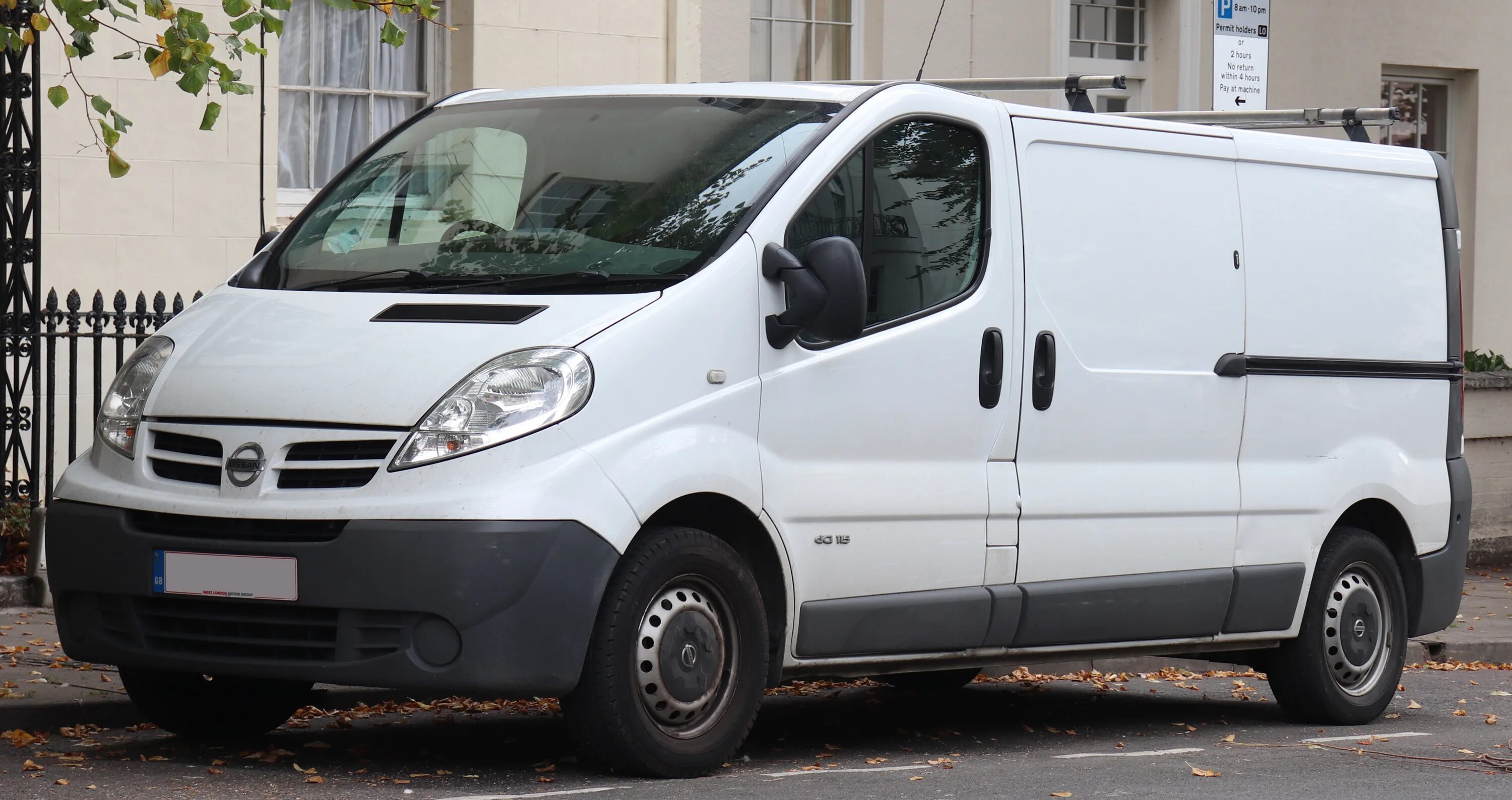 Ниссан примастар фото File:2012 Nissan Primastar SE LWB DCi 2.0 Front.jpg - Wikipedia