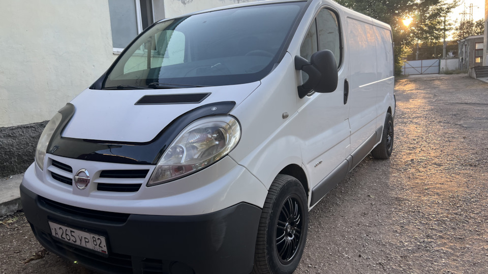 Ниссан примастар фото Nissan Primastar 2.0 дизельный 2007 Белый холод на DRIVE2