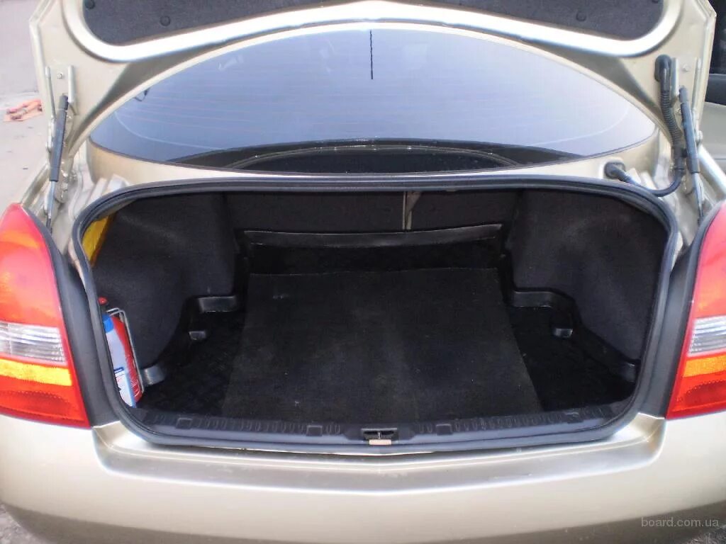 Ниссан примера багажник фото Nissan Primera P12 Elegans - продам. Ціна 11 700 купити Nissan Primera P12 Elega