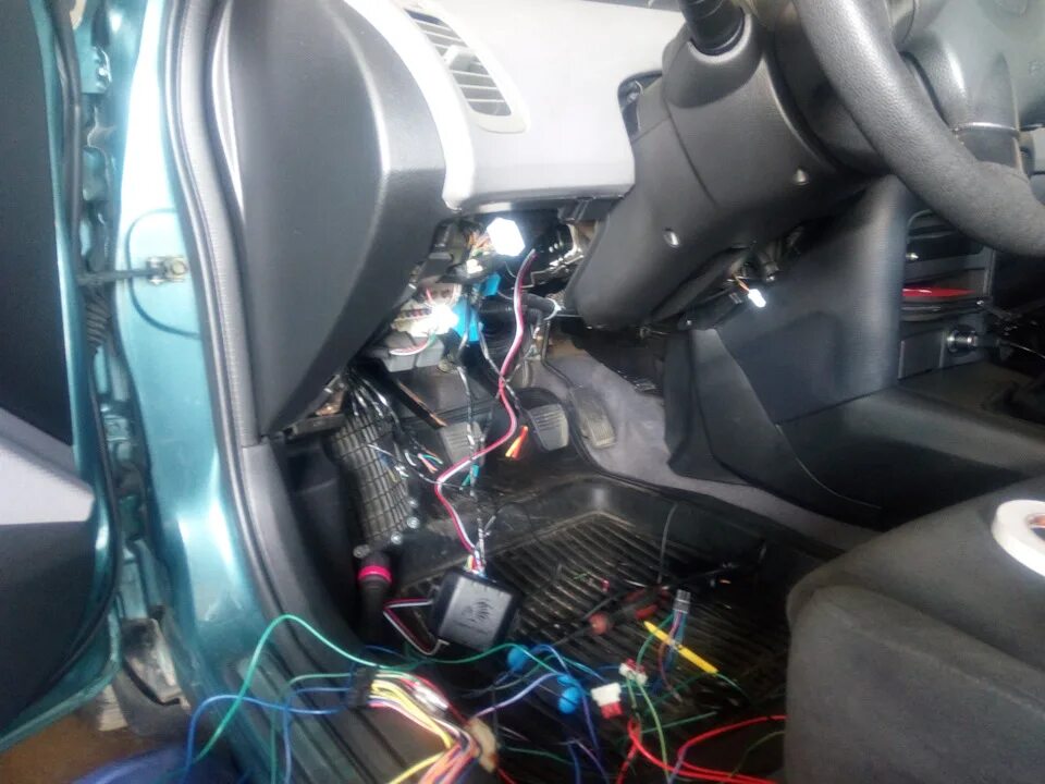 Ниссан примера подключение сигнализации Сигнализация с обратной связью в Primera P12 - Nissan Primera (P12), 2 л, 2002 г