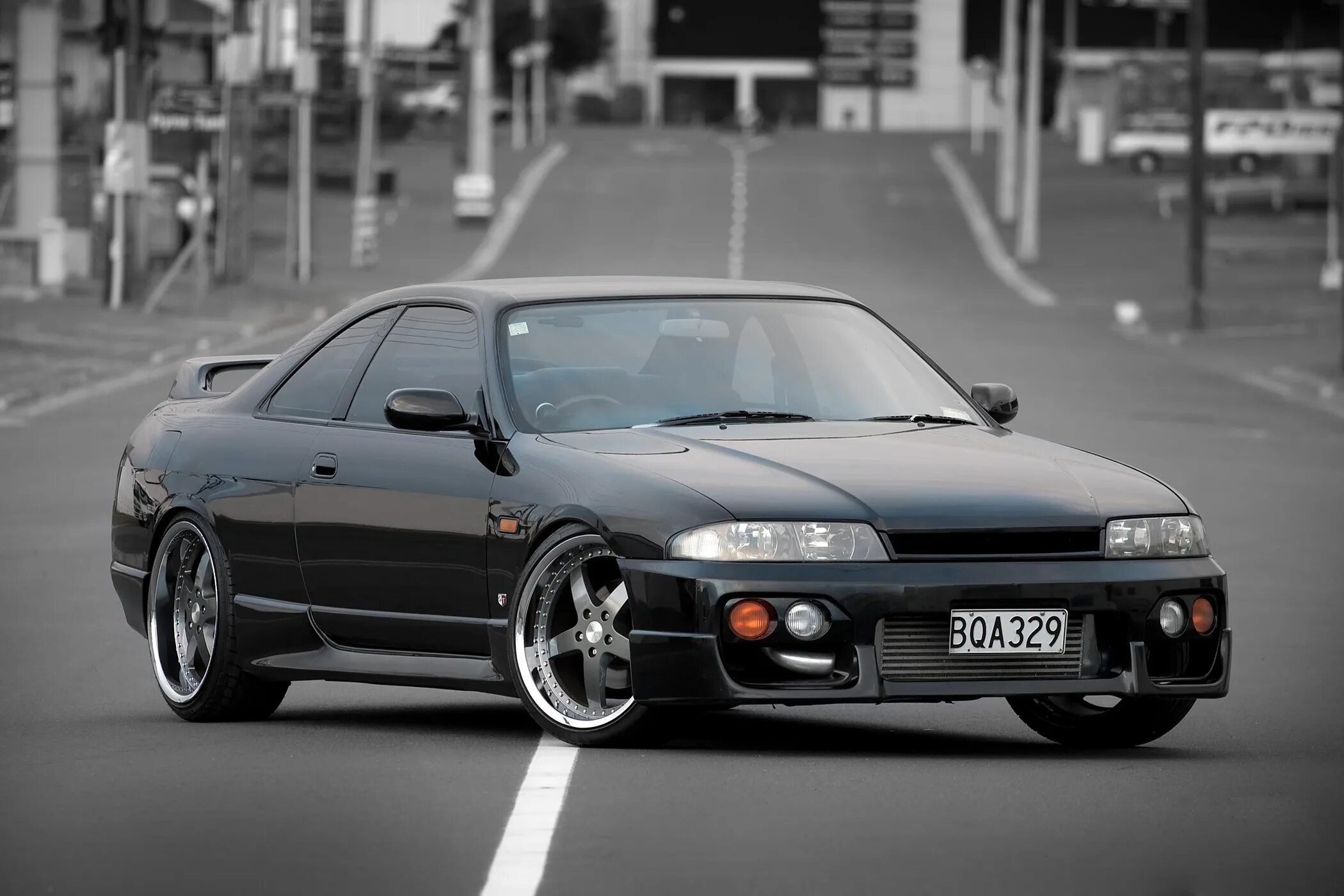 Ниссан р33 тюнинг Скачать обои Nissan, black, tuning, Skyline, R33, раздел nissan в разрешении 210