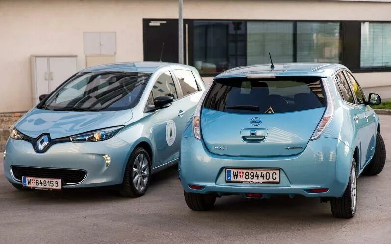 Ниссан рено фото Ниссан лиф сколько можно проехать на одном заряде фото АвтоБаза.ру