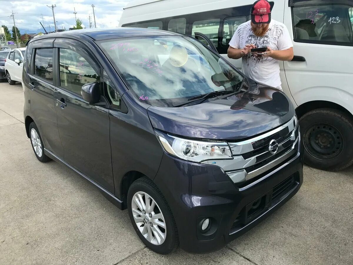 Ниссан рокс фото Купить б/у Nissan Dayz I 0.7 CVT (49 л.с.) 4WD бензин вариатор в Москве: фиолето