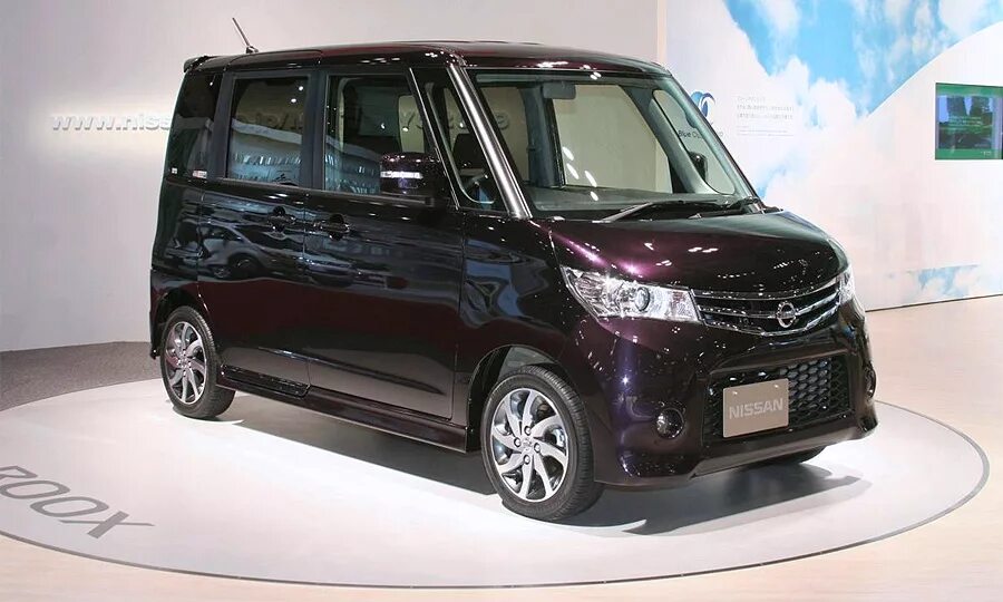Ниссан рокс фото Nissan показал в Токио городской компакт Roox :: Autonews