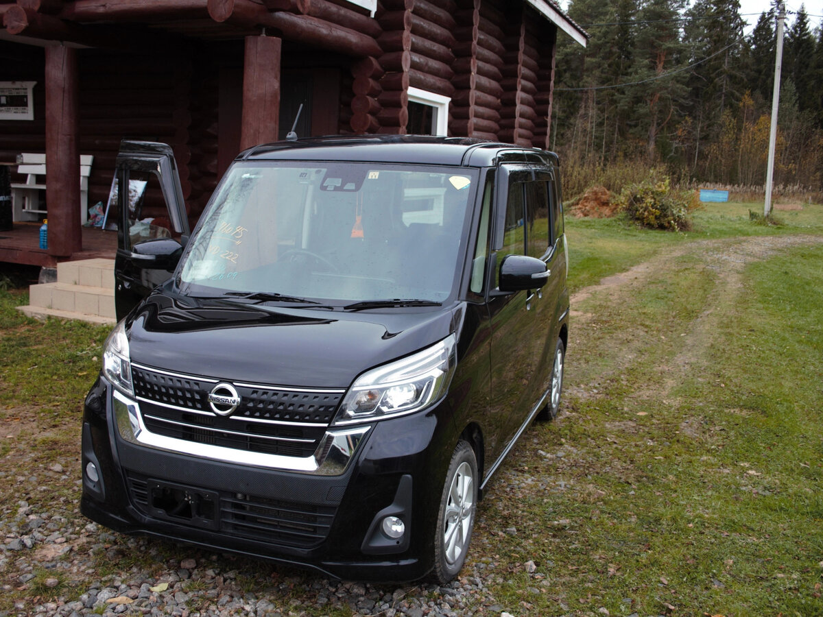 Ниссан рукс фото Купить б/у Nissan Dayz Roox I Рестайлинг 0.7 CVT (64 л.с.) бензин вариатор в Тих