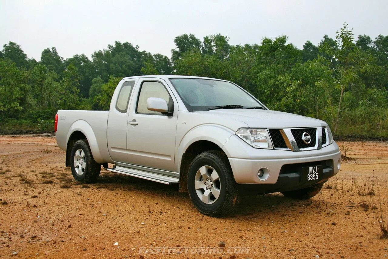 Ниссан с кузовом фото Nissan navara king cab malaysia