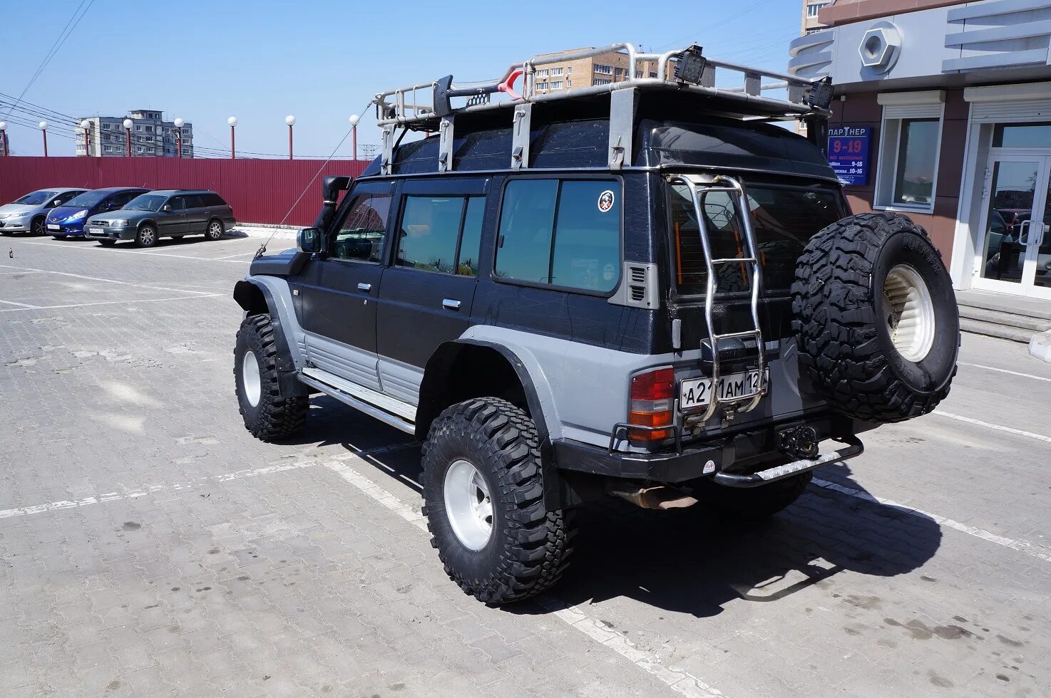 Ниссан сафари 60 фото Задний бампер, багажник, салон - Nissan Safari (Y60), 4,2 л, 1996 года тюнинг DR