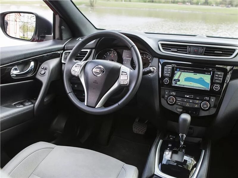 Ниссан салон внутри фото Фото Nissan Qashqai (2013 - 2017) поколение II - Nissan Qashqai 2014 передние кр