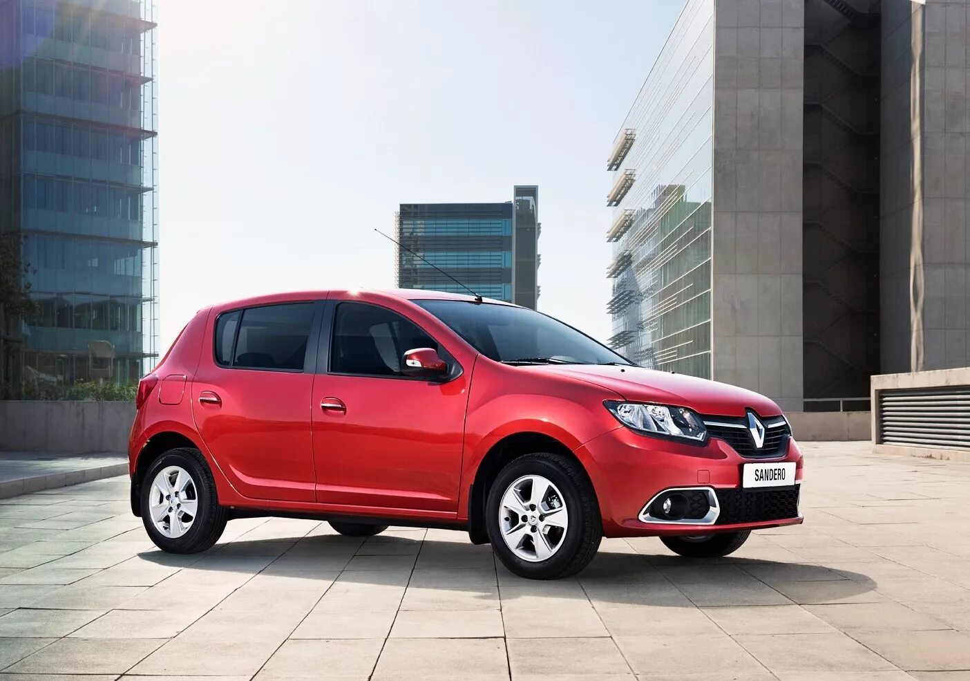 Ниссан сандеро фото В России стартовали продажи нового Renault Sandero - КОЛЕСА.ру - автомобильный ж