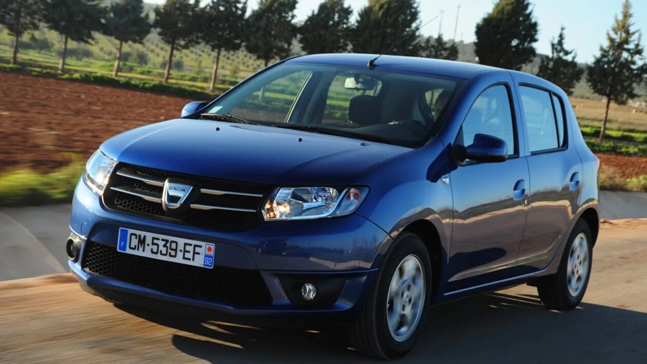Ниссан сандеро фото Dacia Sandero review Auto Express