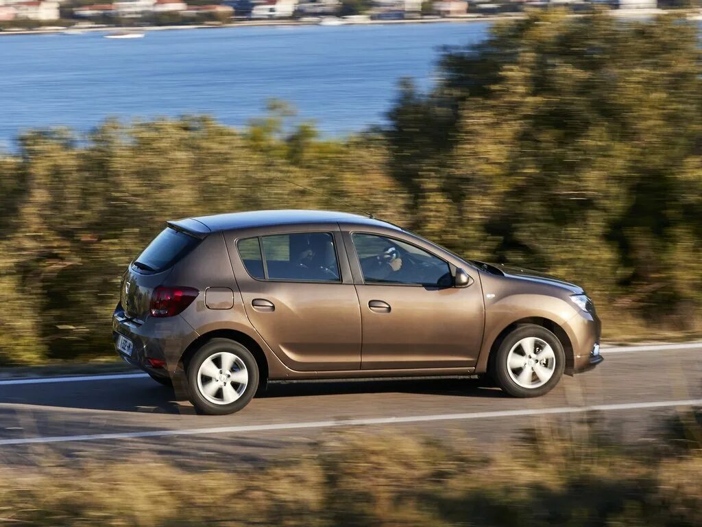 Ниссан сандеро фото Dacia Sandero рестайлинг 2017, 2018, 2019, 2020, хэтчбек 5 дв., 2 поколение, B52