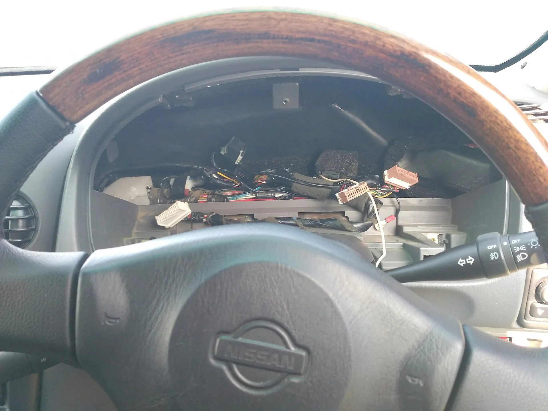 Ниссан санни точки подключения Открывание багажника от сигнализации - Nissan Sunny (B15), 1,5 л, 2000 года элек