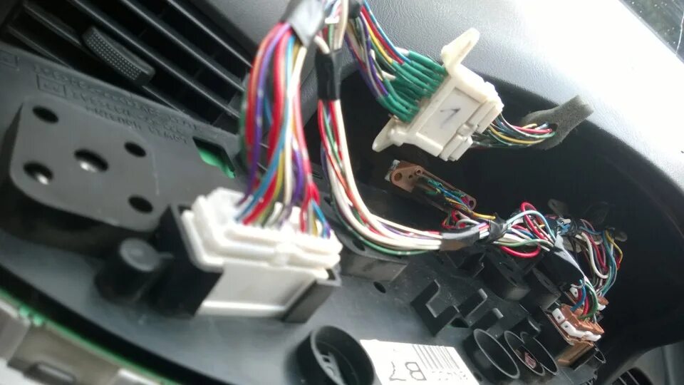 Ниссан санни точки подключения Смена приборной панели - Nissan Sunny (B15), 1,5 л, 2004 года тюнинг DRIVE2