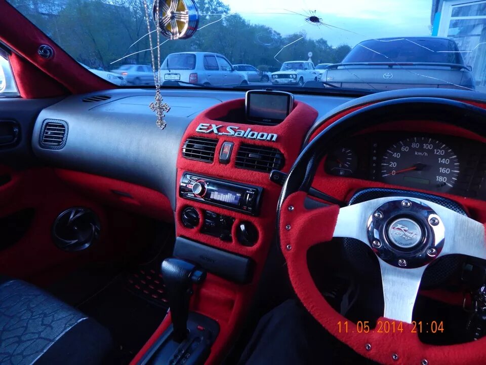 Ниссан санни тюнинг салона салон делаем красным - Nissan Sunny (B15), 1,5 л, 2001 года тюнинг DRIVE2