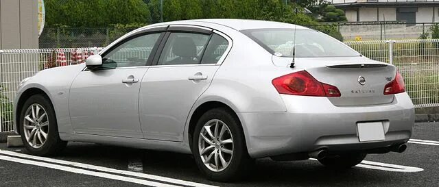 Ниссан сера фото File:2006-2008 NISSAN SKYLINE 250GT FOUR rear.jpg - Wikimedia Commons