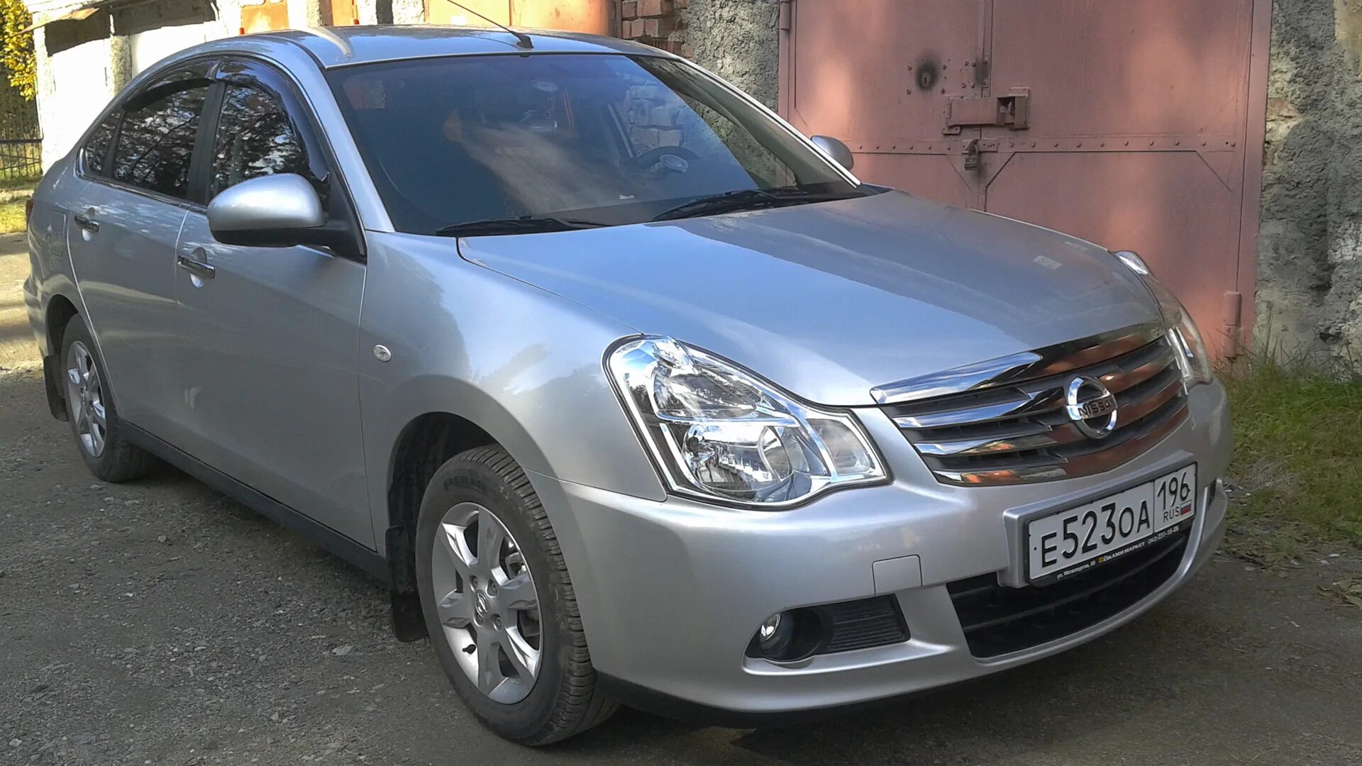Ниссан серебристый фото Nissan Almera V (G11/15) 1.6 гибридный 2016 Серебристый металлик на DRIVE2