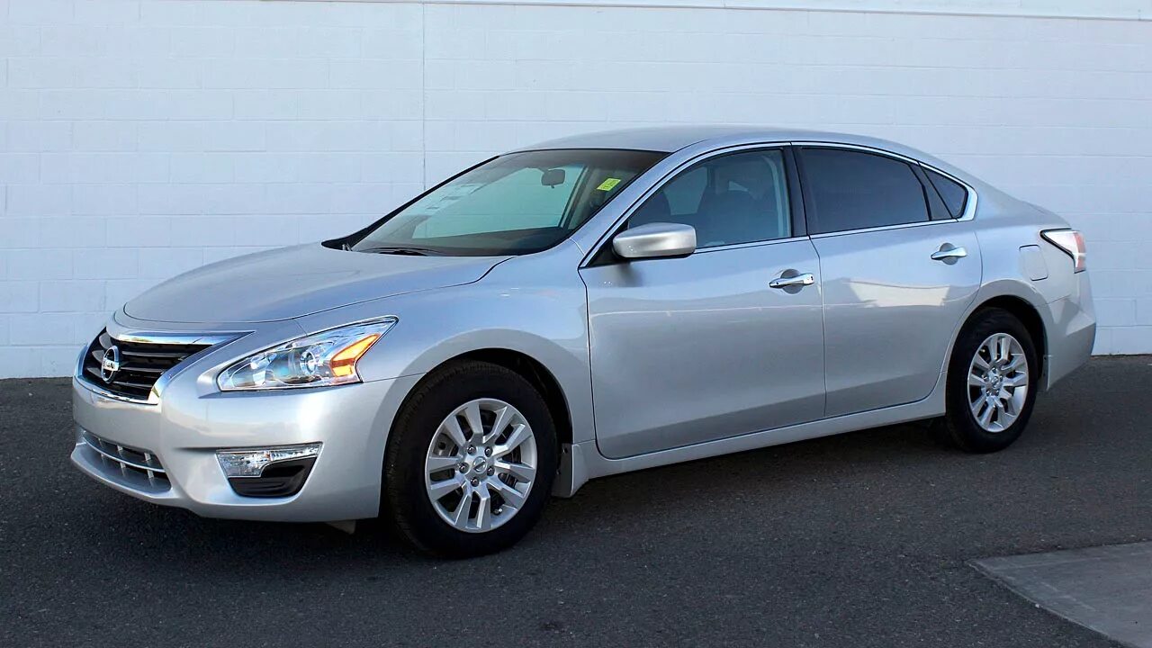 Ниссан серебристый фото Sonora Nissan, Yuma AZ 85364, 2015 Nissan Altima, Brilliant Silver Metallic, N93
