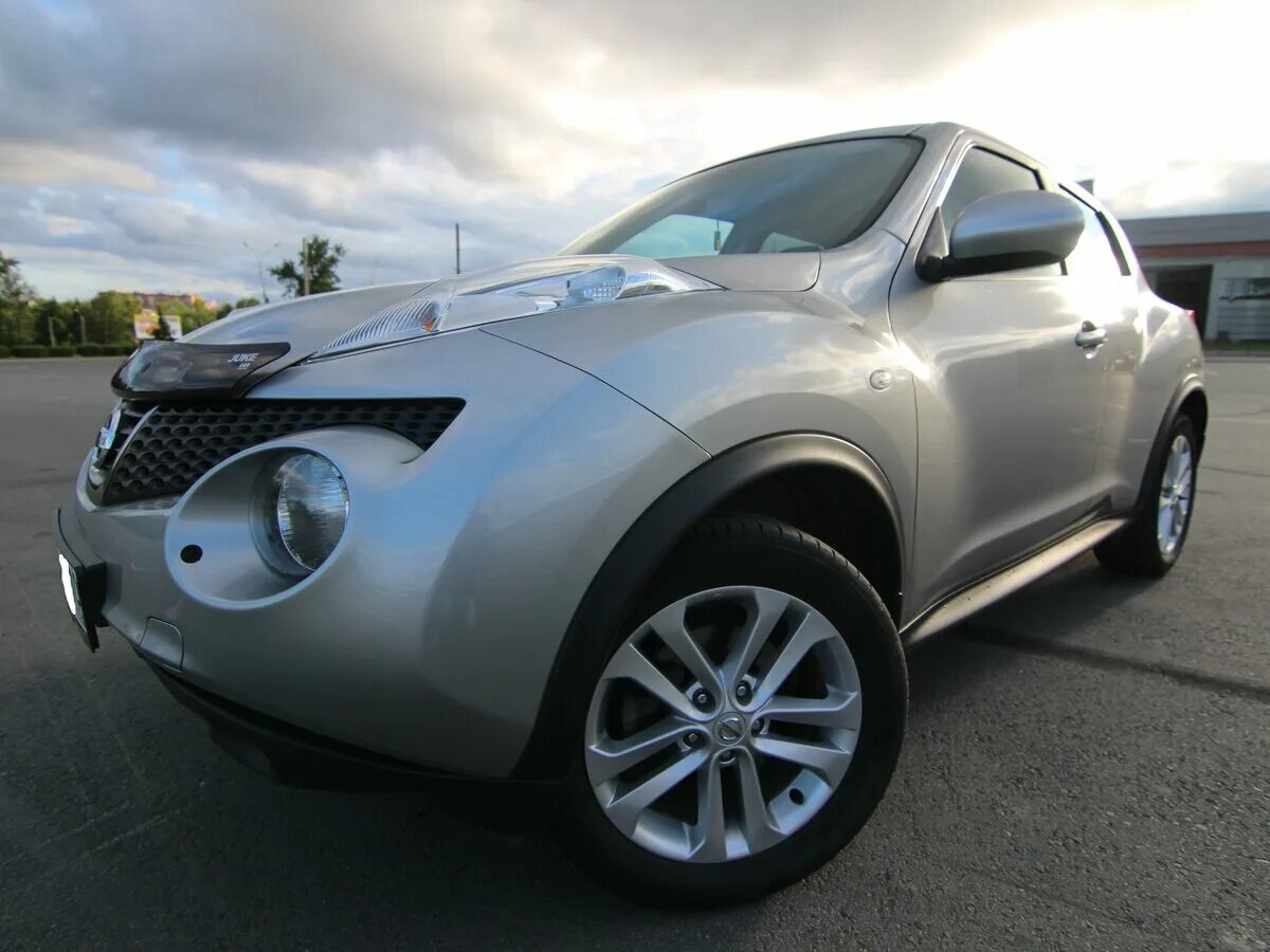 Ниссан серебристый фото Купить б/у Nissan Juke I 1.6 MT (190 л.с.) бензин механика в Санкт-Петербурге: с