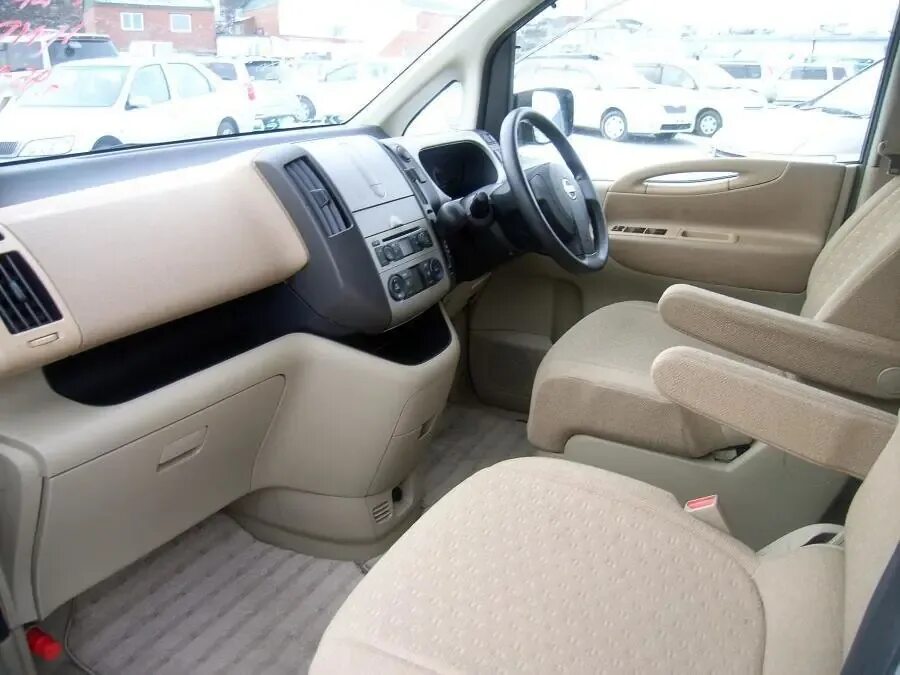 Ниссан серена фото салона Nissan Serena (Минивэн) 10.05.2005 - 10.11.2007 CDA Auto