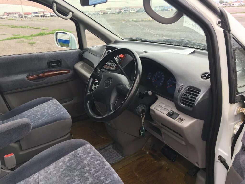 Ниссан серена фото салона Купить б/у Nissan Serena II (C24) 2.0 CVT (145 л.с.) 4WD бензин вариатор в Красн