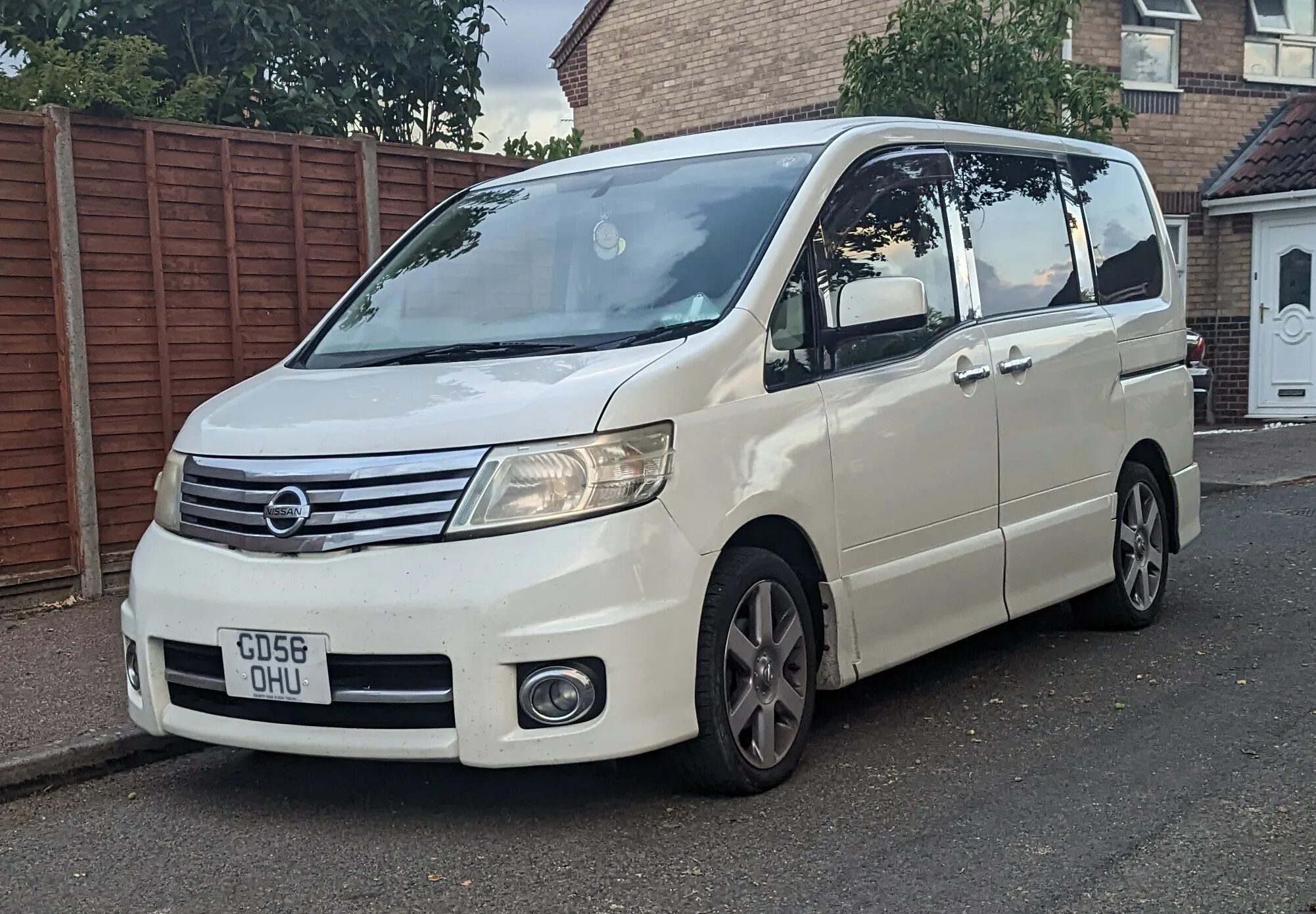 Ниссан серена с25 фото File:2006 Nissan Serena.jpg - Wikimedia Commons
