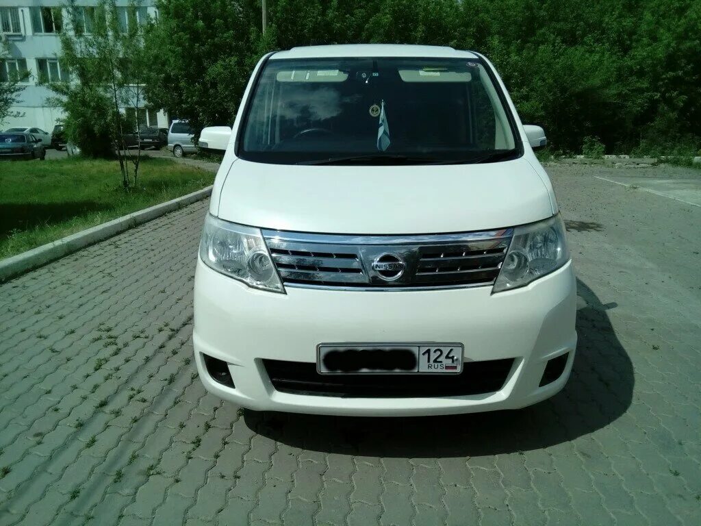 Ниссан серена с25 фото Купить б/у Nissan Serena III (C25) 2.0 CVT (137 л.с.) бензин вариатор в Краснояр