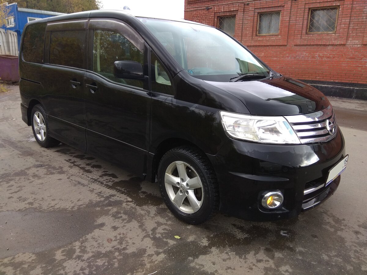 Ниссан серена с25 фото Купить б/у Nissan Serena III (C25) 2.0 CVT (137 л.с.) бензин вариатор в Ижевске: