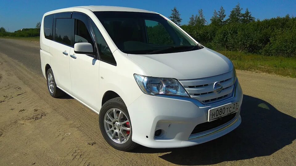 Ниссан серена с26 фото Nissan Serena c26 20S замена бампера от Highway Star - Nissan Serena Mk IV (C26)