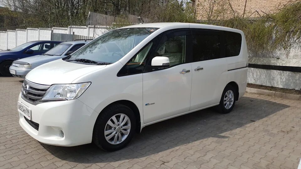 Ниссан серена с26 фото Весна пришла - помылись, переобулись - Nissan Serena Mk IV (C26), 2 л, 2012 года