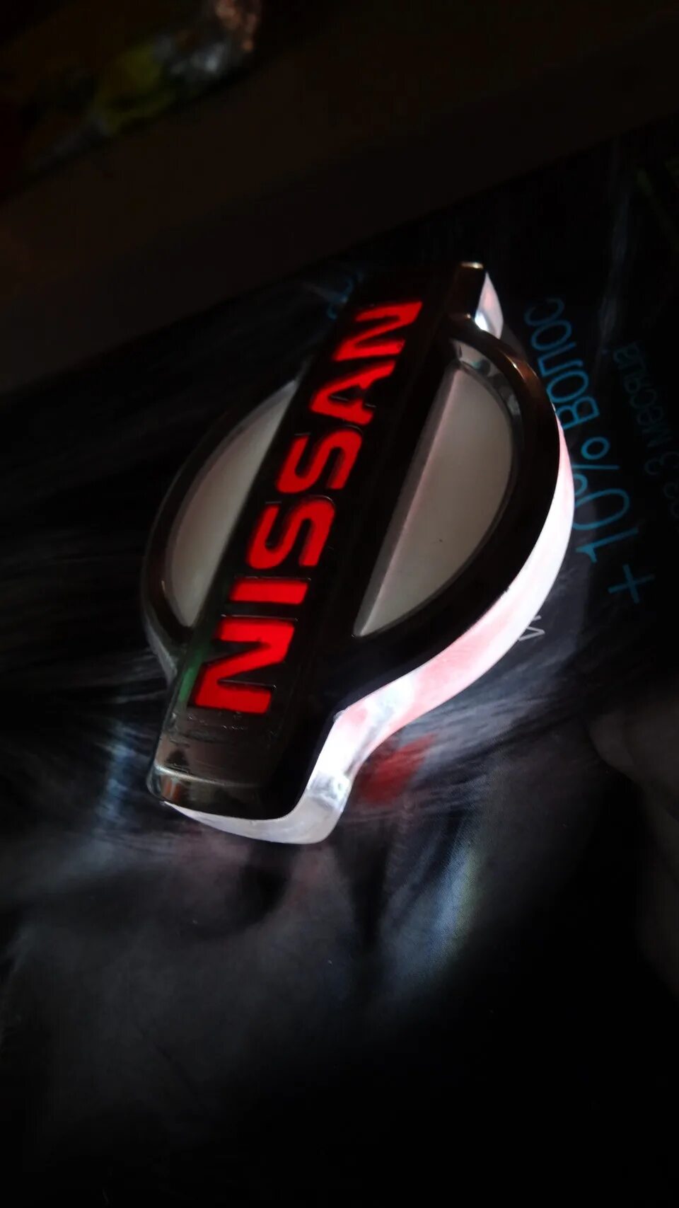 Ниссан шильдик фото Новый задний шильдик - Nissan Sunny (B15), 1,5 л, 2000 года электроника DRIVE2