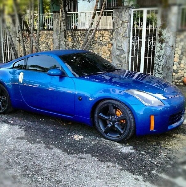 Ниссан синего цвета фото Blue Nissan 350z :) oh my gosh I just fell in love!!!! I want this so bad Nissan