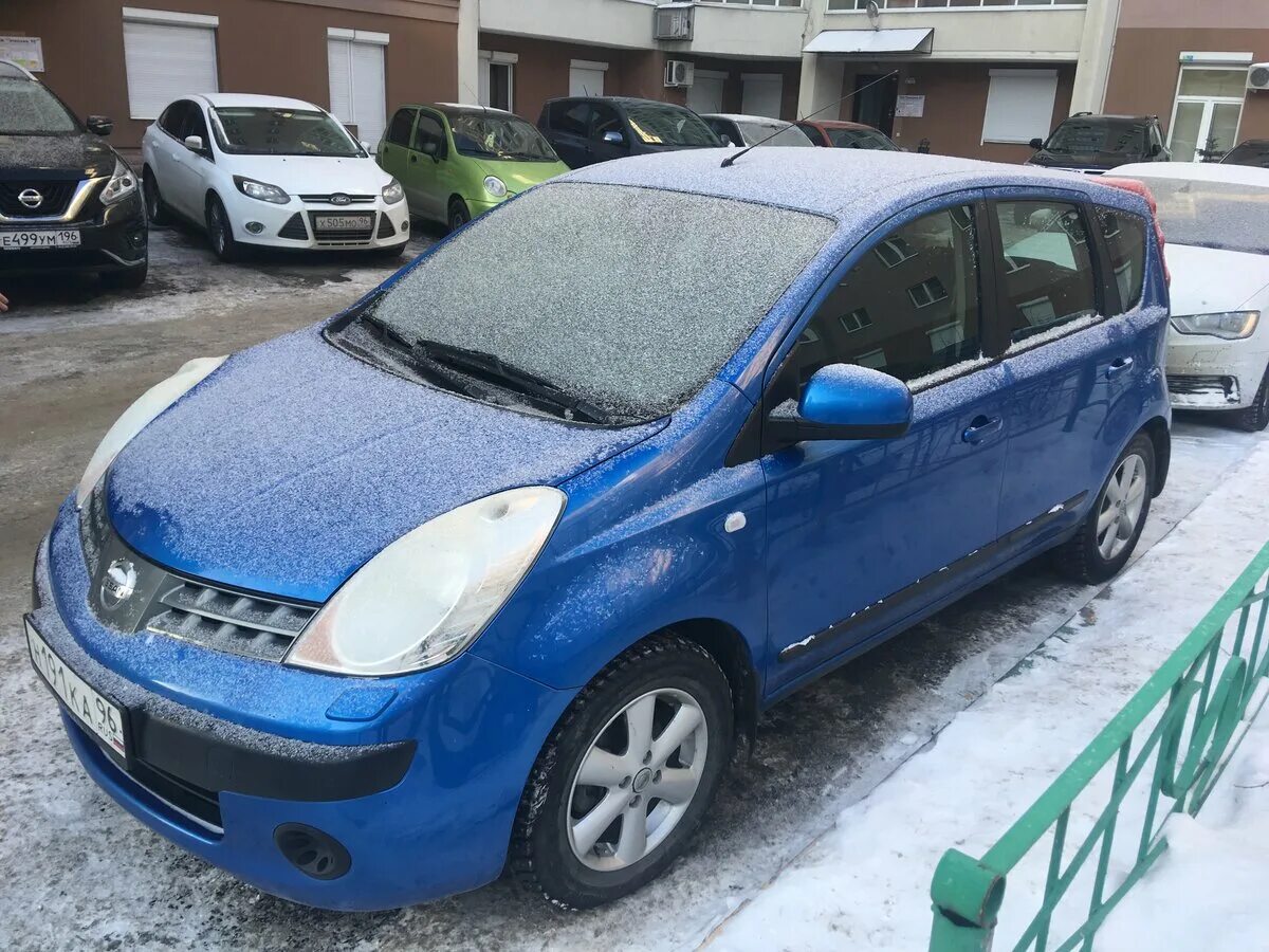 Ниссан синий фото Купить б/у Nissan Note I 1.4 MT (88 л.с.) бензин механика в Екатеринбурге: синий