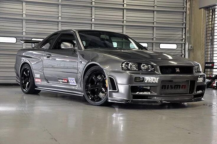 Ниссан скайлайн гтр тюнинг Pin by Makiusan on cars Nissan skyline, Nissan gtr, Sports cars lamborghini