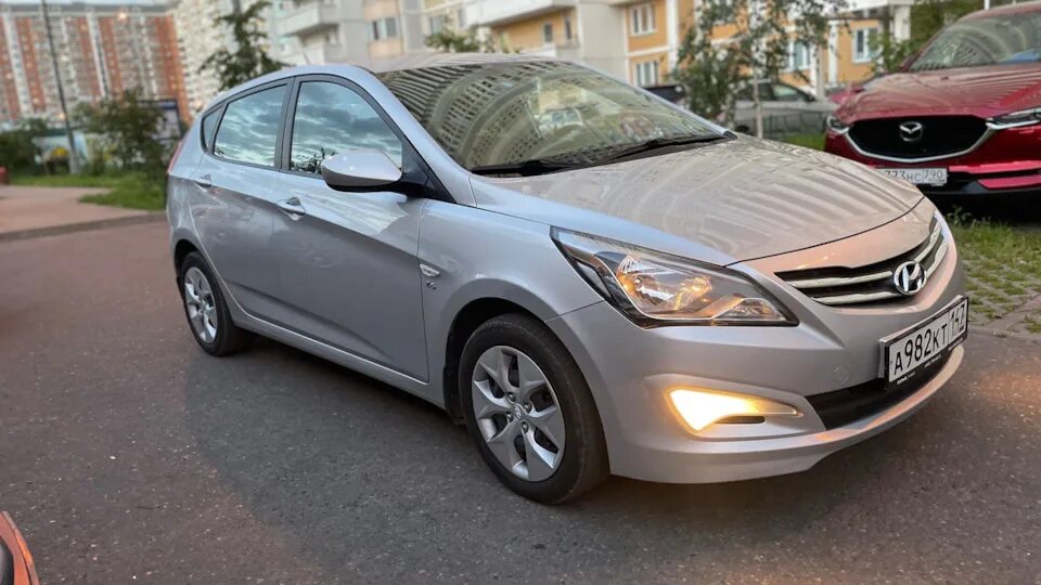 Ниссан солярис фото Hyundai Solaris Hatchback 1.6 бензиновый 2016 Малыха на DRIVE2