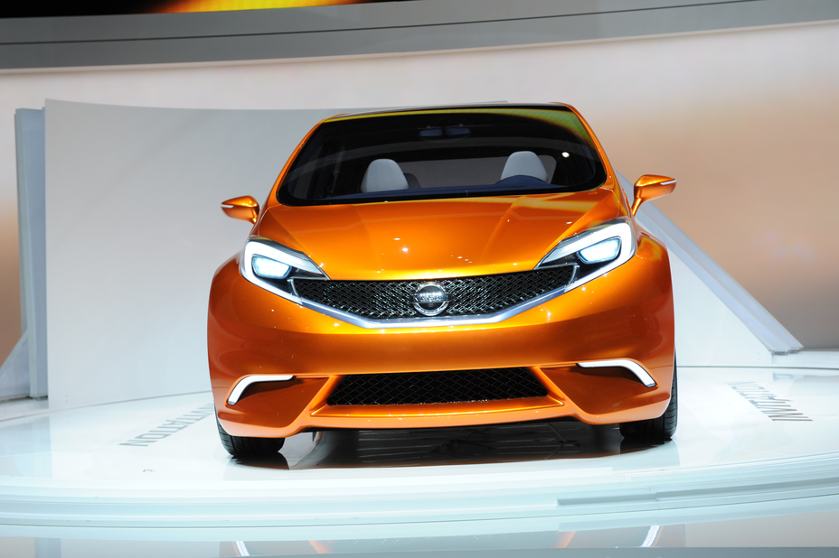 Ниссан спорт фото NISSAN’S BOLD NEW WORLD PREVIEWED AT GENEVA