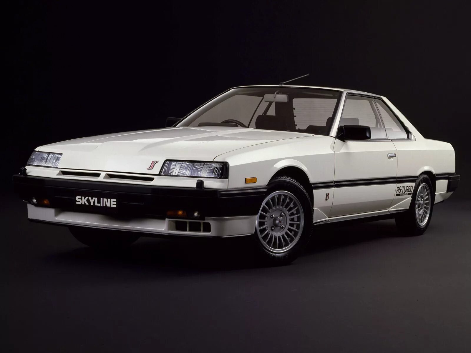 Ниссан старая модель фото Капсула времени - Nissan Skyline 2000 Turbo RS-X E-DR30 - DRIVE2
