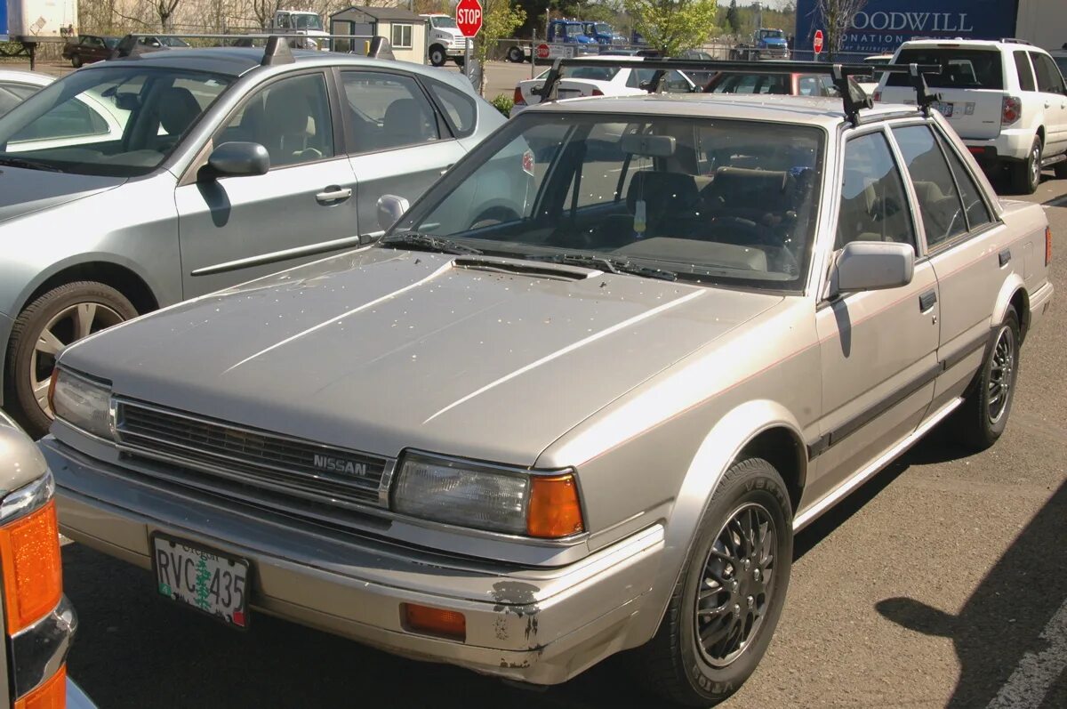 Ниссан старая модель фото Motor nissan stanza 1987