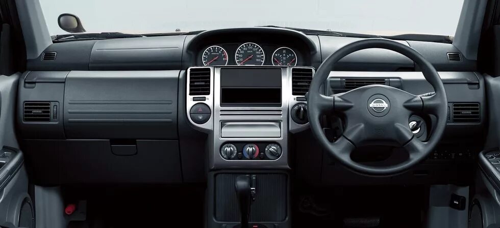 Ниссан т30 фото салона Nissan X-Trail T30 с пробегом: разваливающийся подрамник и дубово-надёжный салон