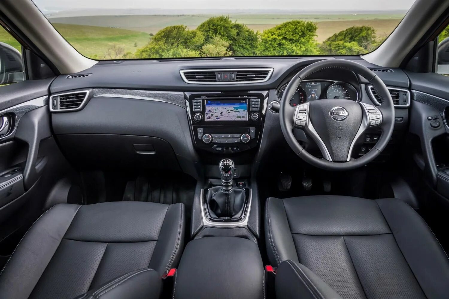 Ниссан т32 фото салона Nissan X-Trail N-Vision DIG-T 163 2WD Eurekar